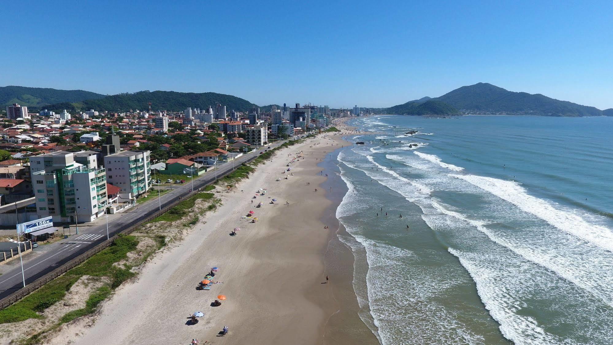 Gravata Praia Hotel - Frente Mar Навегантис Экстерьер фото
